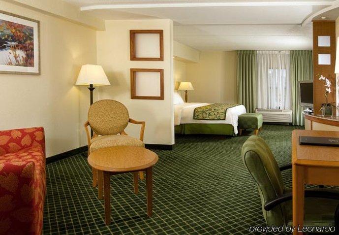 Hotel Fairfield And Atlanta Airport South/sullivan Road College Park