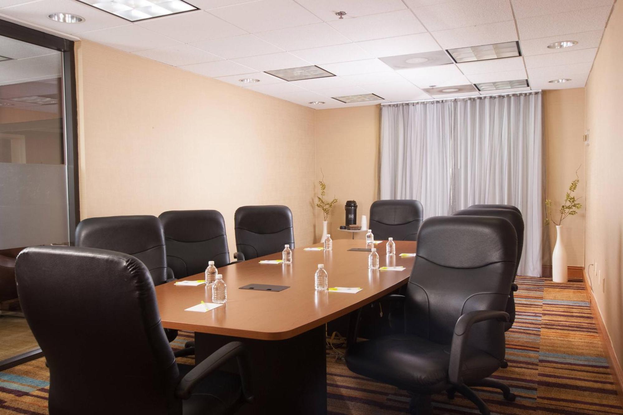 Fairfield And Atlanta Airport South/sullivan Road Hotel College Park