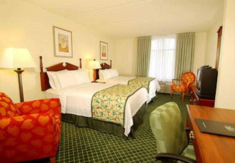Fairfield And Atlanta Airport South/sullivan Road Hotel 3*