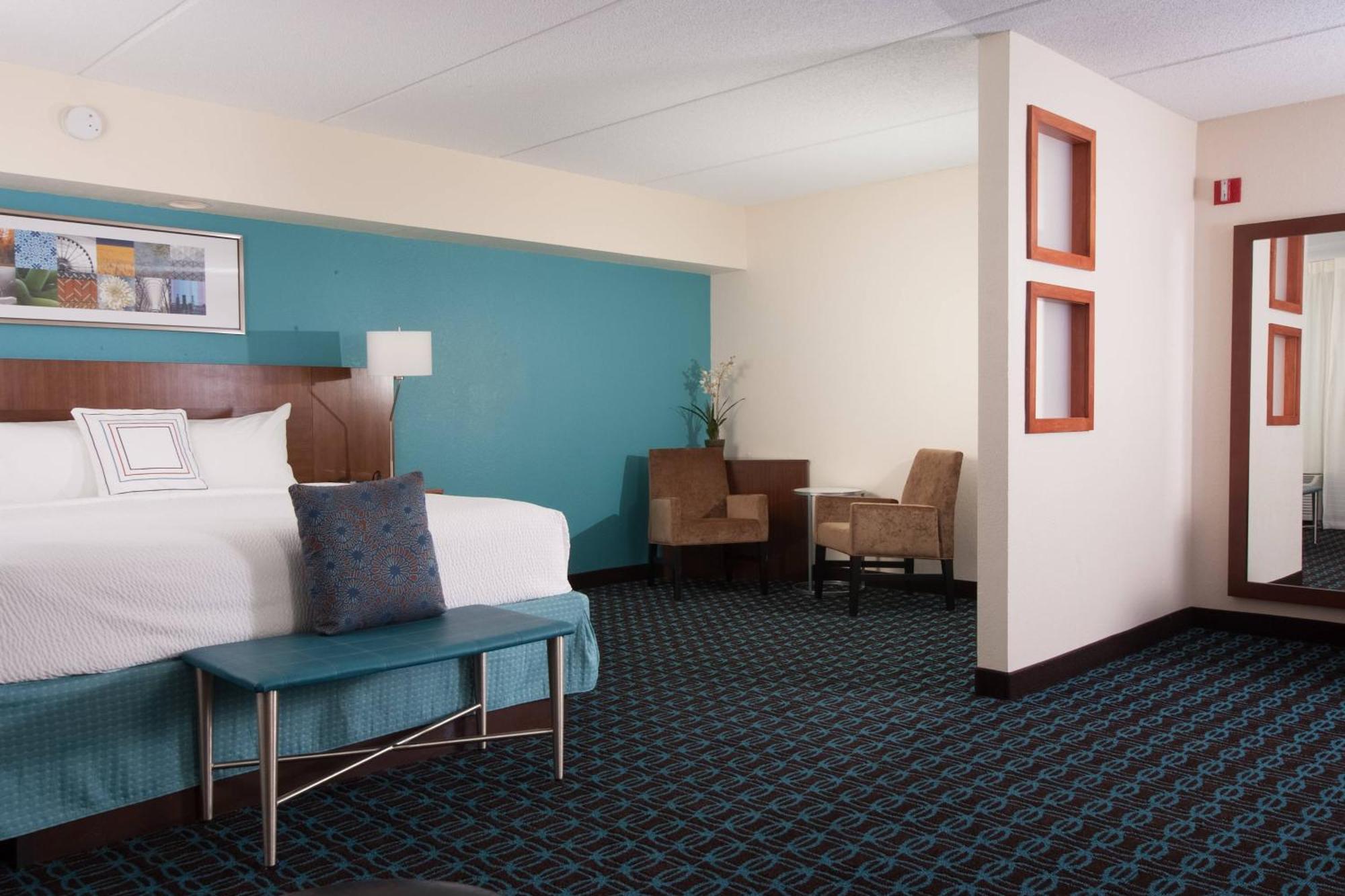 Fairfield And Atlanta Airport South/sullivan Road Hotel 3*