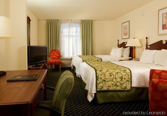 Fairfield And Atlanta Airport South/sullivan Road Hotel 3*