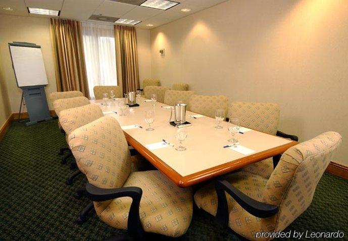 Hotel Fairfield And Atlanta Airport South/sullivan Road